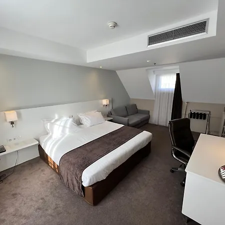 Otel Paris-auteuil By Ihg Paris