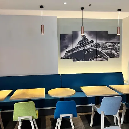 Paris-auteuil By Ihg Paříž