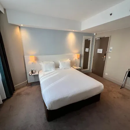 Отель Paris-auteuil By Ihg