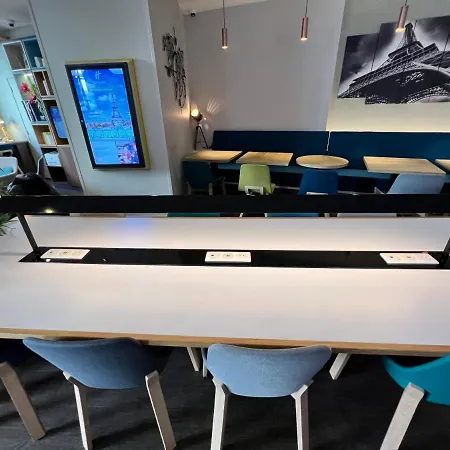 Hotel Paris-auteuil By Ihg París