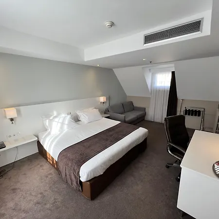 Отель Paris-auteuil By Ihg Париж