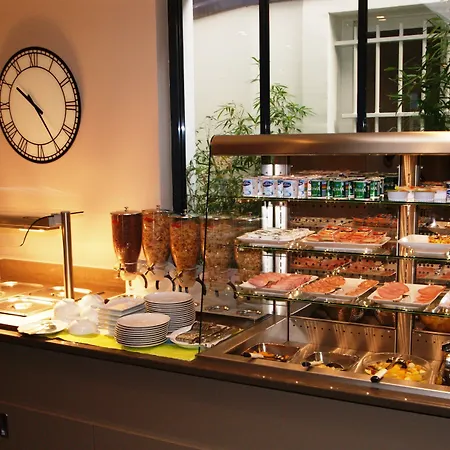 Paris-auteuil By Ihg Hotel 3*