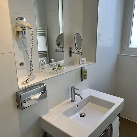 Paris-auteuil By Ihg