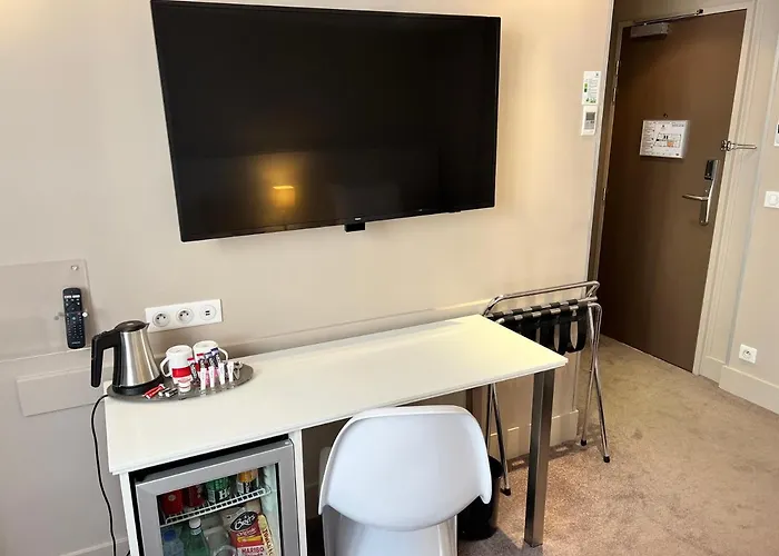 Paris-auteuil By Ihg 3* Parigi