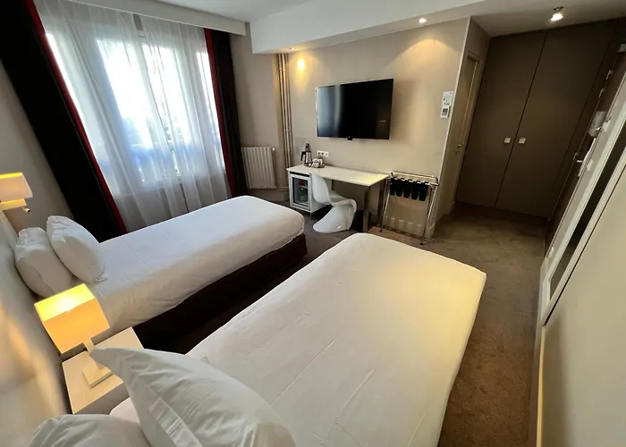 Hotel Paris-auteuil By Ihg Parigi