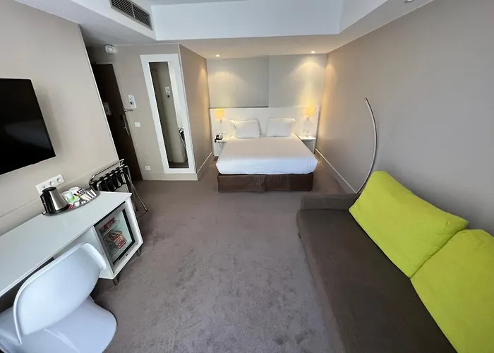 Paris-auteuil By Ihg Hotel Parigi