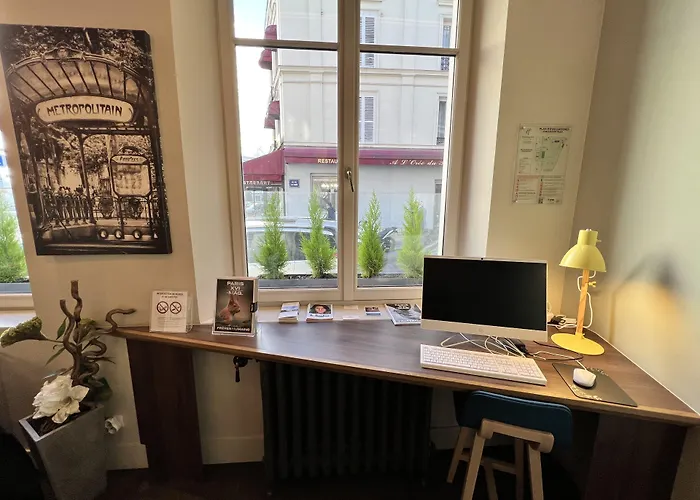 Hotel Paris-auteuil By Ihg 3*