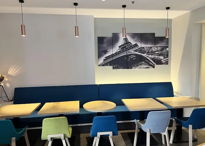 Hotel Paris-auteuil By Ihg