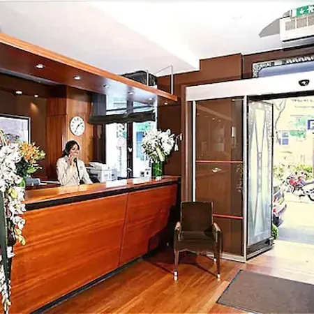 Paris-auteuil By Ihg Otel Paris