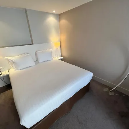 Paris-auteuil By Ihg 3* Paris