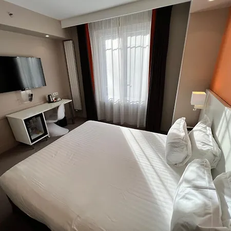 Otel Paris-auteuil By Ihg Paris