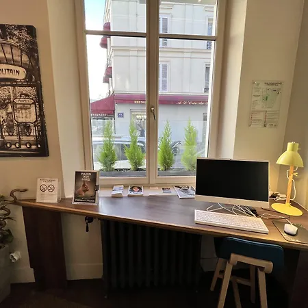 Otel Paris-auteuil By Ihg 3*
